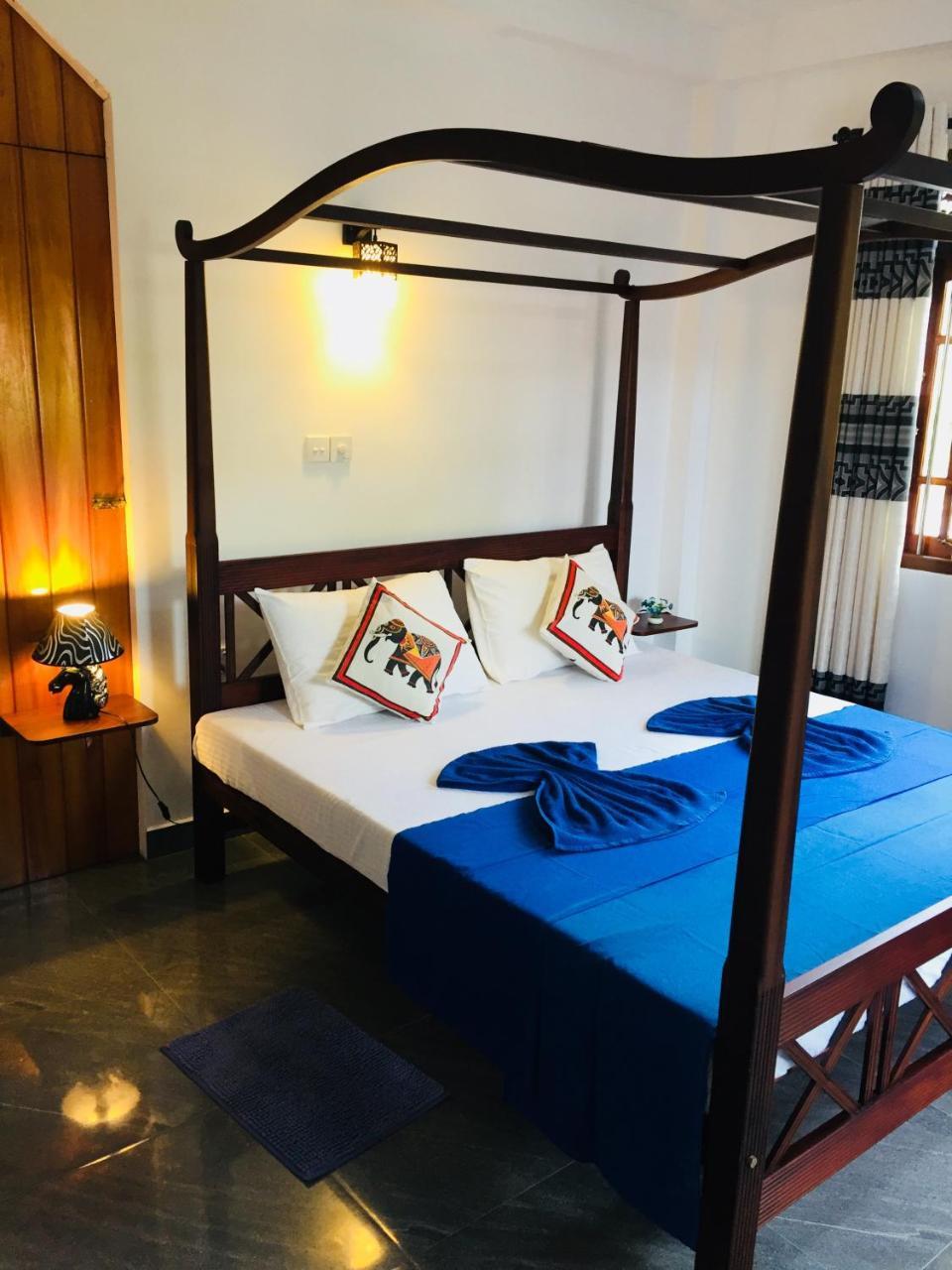 Sanjula Apartments Hikkaduwa Bagian luar foto