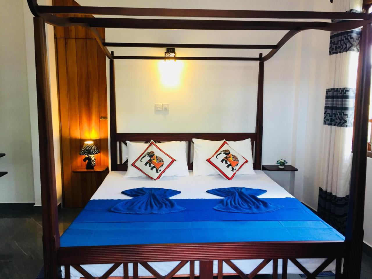Sanjula Apartments Hikkaduwa Bagian luar foto